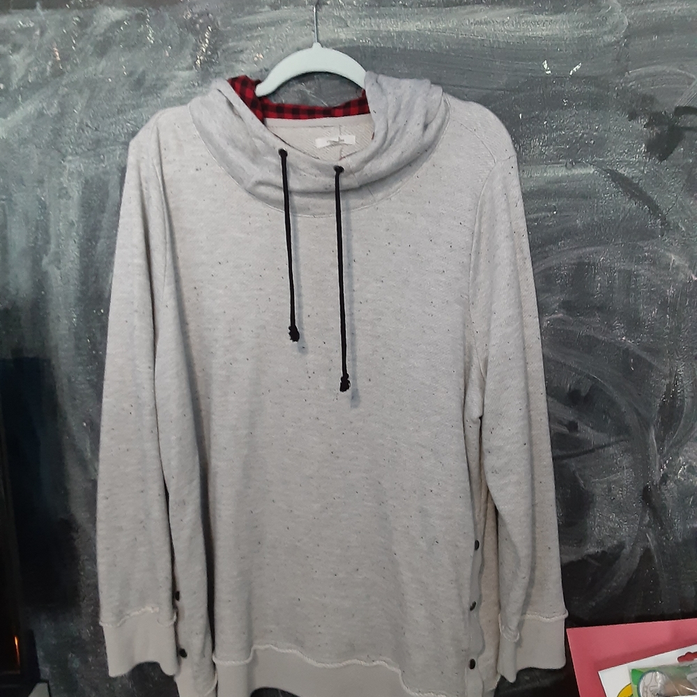 Light grey Maurices checkered thick sweatshirt